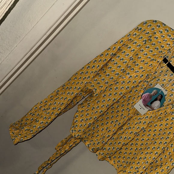 Rhode for target wrap around blouse - Picture 7 of 11